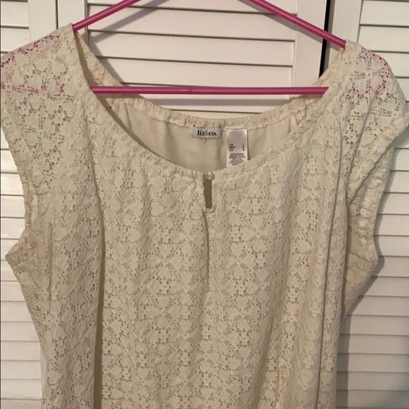5/$30 Flower Lace Shirt - Picture 2 of 4